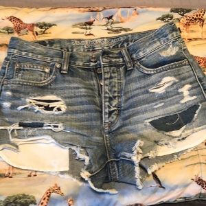 Vintage high rise festival Jean shorts